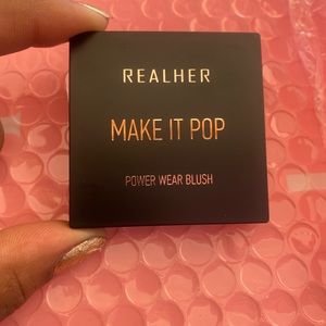 REALHER Power Wear Blush